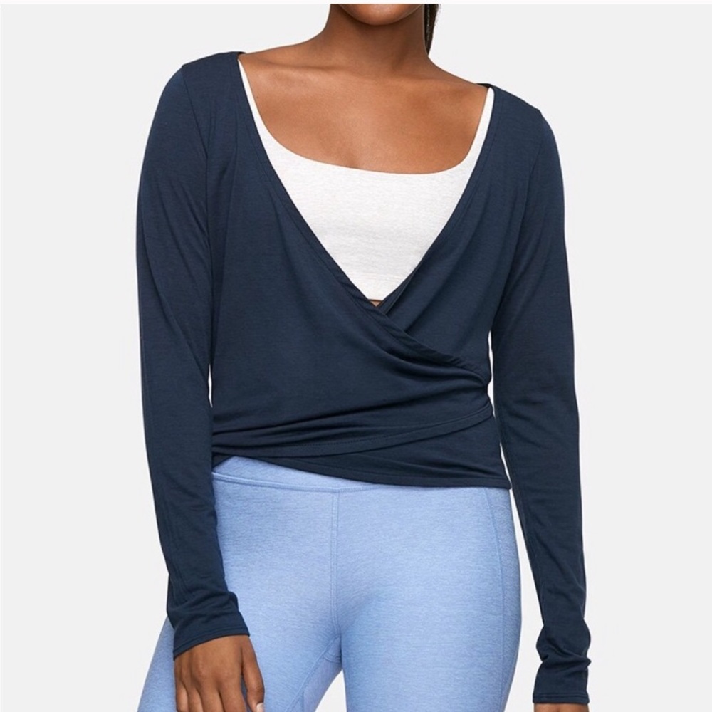 SOLD ON DEPOP - OV Merino Plié Wrap Top Navy